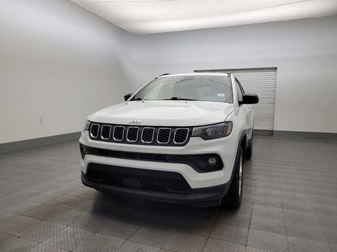 Used 2024 Jeep Compass Latitude image 15