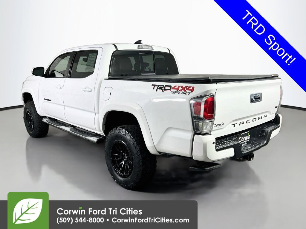 Used 2020 Toyota Tacoma TRD Sport w/ TRD Premium Sport Package AWD/4WD image 10