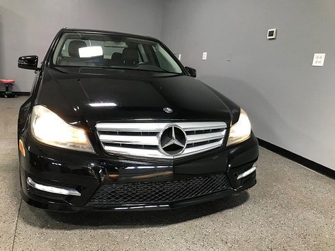 Used 2013 Mercedes-Benz C 250 Sedan w/ Multimedia Pkg image 8