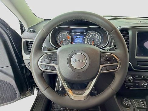 Used 2022 Jeep Cherokee Latitude Lux image 28