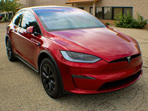 Used 2023 Tesla Model X AWD/4WD image 2