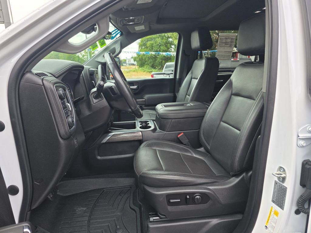 Used 2020 Chevrolet Silverado 2500 LTZ w/ LTZ Premium Package AWD/4WD image 3