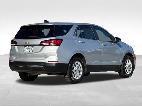 Used 2022 Chevrolet Equinox LT FWD image 5