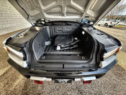 Certified 2024 GMC Hummer EV 3X w/ LPO, Illumination Package image 29