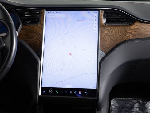 Used 2021 Tesla Model X Long Range AWD/4WD image 36