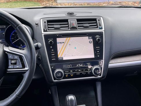 Used 2018 Subaru Outback 2.5i Limited image 8