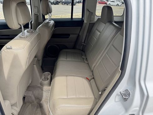 Used 2017 Jeep Patriot High Altitude AWD/4WD image 23
