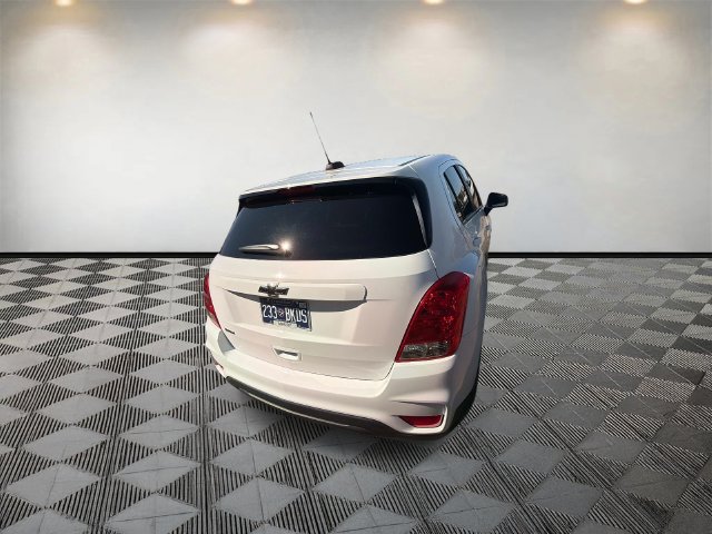 Used 2019 Chevrolet Trax LS w/ Tint and Cruise Package FWD image 7