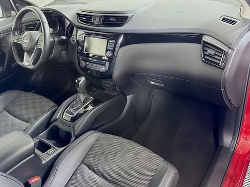 Certified 2022 Nissan Rogue Sport SV w/ Technology Package image 29