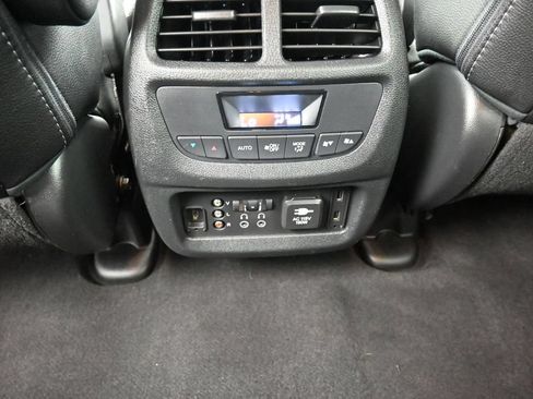 Used 2017 Honda Pilot Touring image 30