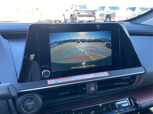 New 2026 Toyota Prius Plug-In Hybrid image 23