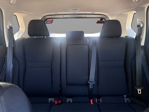 Used 2023 Nissan Rogue S image 18