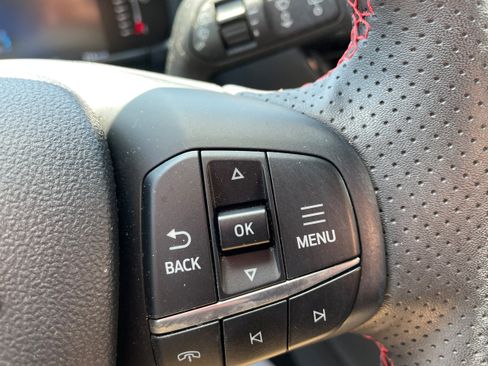 Used 2024 Ford Escape ST-Line Select w/ Tech Pack #1 AWD/4WD image 19