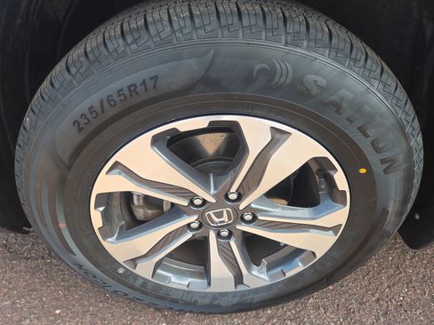 Used 2019 Honda CR-V LX image 12