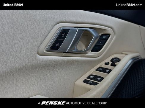 Used 2023 BMW 330i Sedan w/ Parking Assistance Package RWD image 3