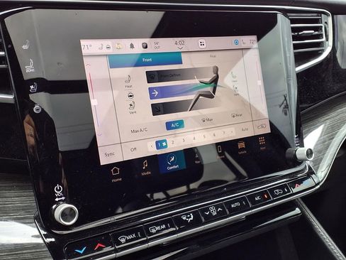 Used 2022 Jeep Wagoneer Series III w/ Premium Group I image 12