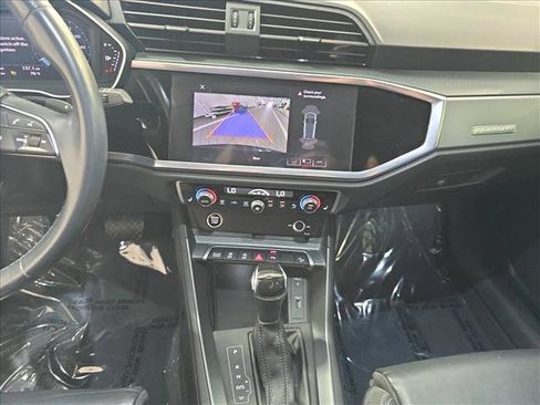 Used 2021 Audi Q3 2.0T Premium AWD/4WD image 21