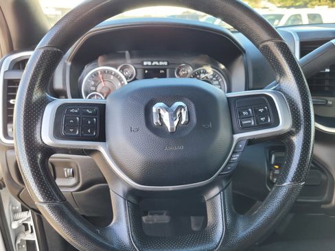 Used 2022 RAM 3500 Big Horn AWD/4WD image 28
