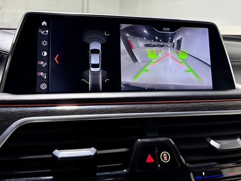 Used 2018 BMW 750i image 5