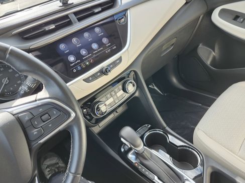 Used 2020 Buick Encore GX Select AWD/4WD image 31