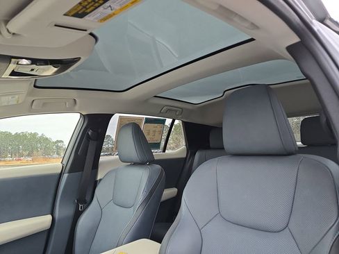 Used 2023 Lexus RZ 450e Premium image 33