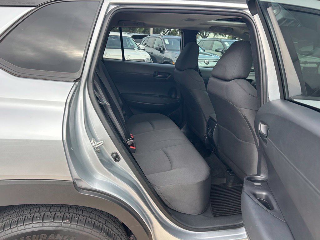 Used 2024 Toyota Corolla Cross LE w/ Moonroof Package FWD image 41
