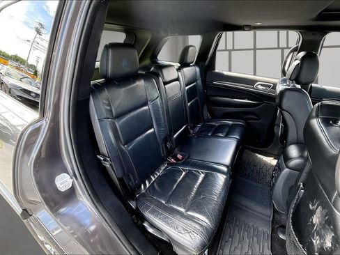 Used 2018 Jeep Grand Cherokee Limited AWD/4WD image 27