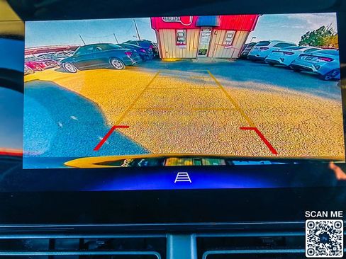 Used 2025 Chevrolet Trax ACTIV w/ Sunroof Package image 34