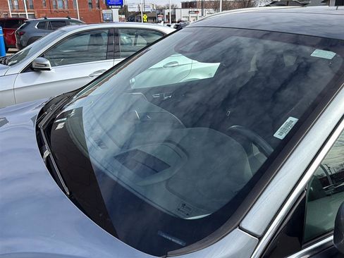 Used 2021 Volvo XC60 T5 Inscription w/ Advanced Package image 3