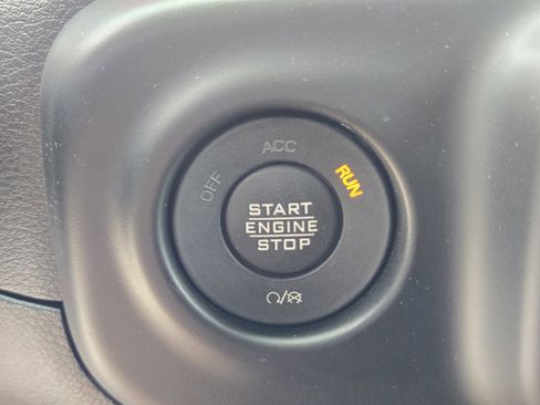Used 2021 Jeep Wrangler Unlimited Rubicon AWD/4WD image 22