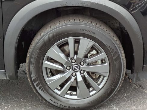 Used 2024 Nissan Pathfinder SV FWD image 11