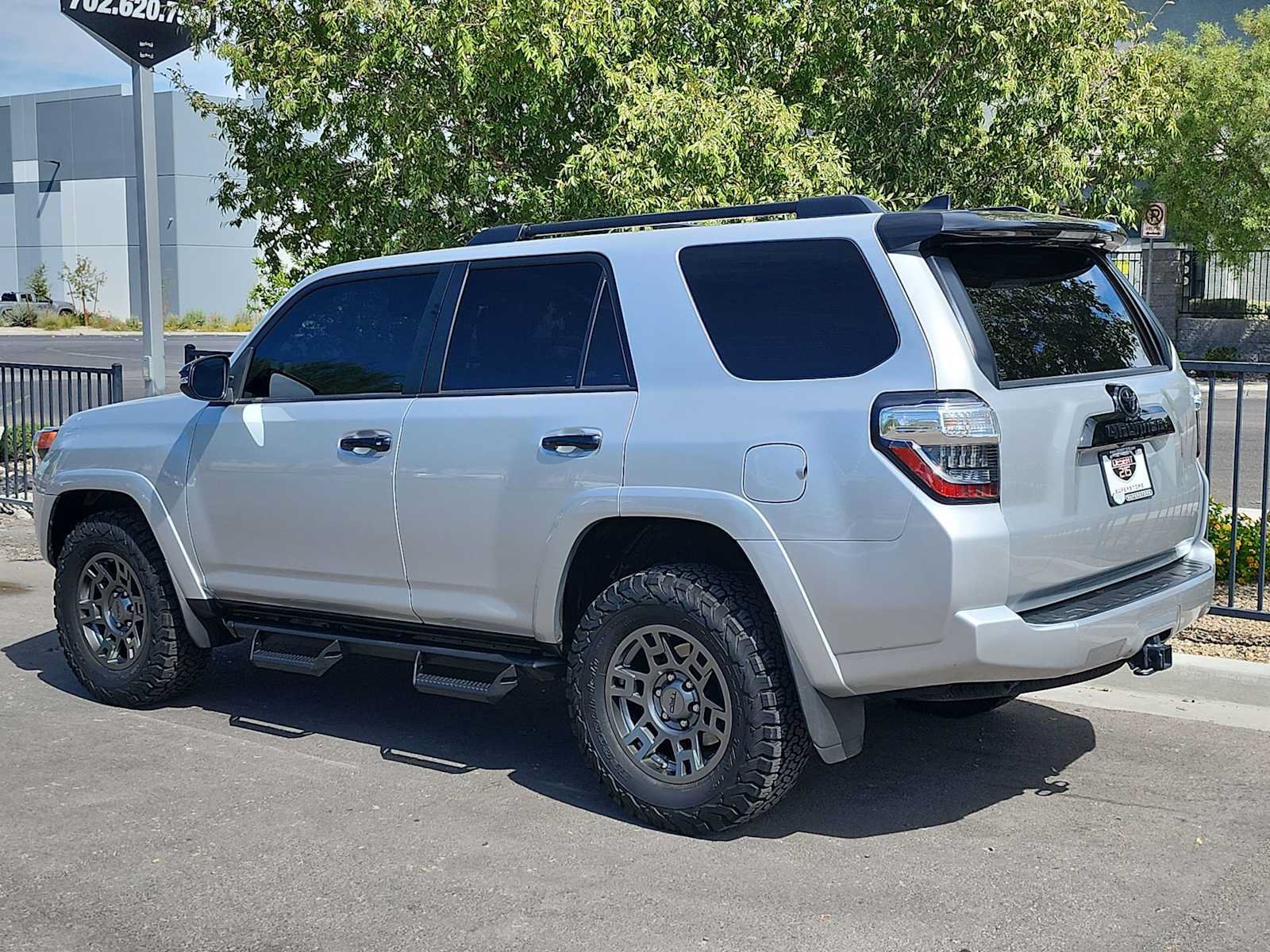Used 2020 Toyota 4Runner Venture w/ Moonroof Package AWD/4WD image 6