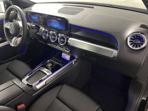 New 2025 Mercedes-Benz GLB 250 4MATIC image 26