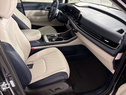 New 2026 Kia Carnival EX image 50