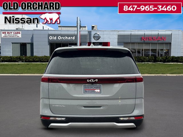 Used 2024 Kia Carnival EX FWD image 7