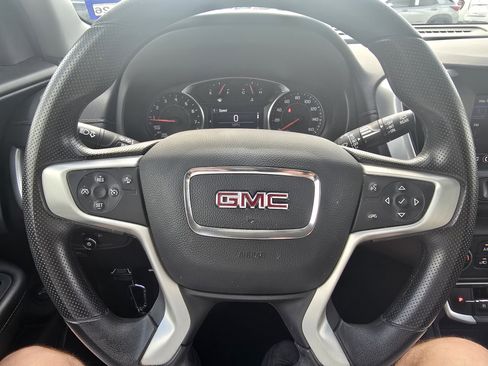 Used 2023 GMC Terrain SLE w/ Driver Convenience Package FWD image 11