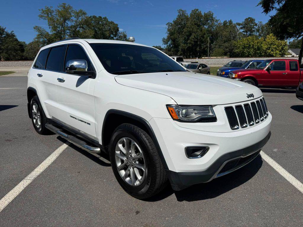 Used 2015 Jeep Grand Cherokee Limited w/ Luxury Group II RWD image 3
