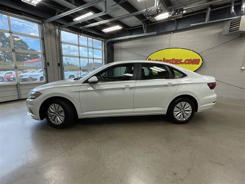 Used 2019 Volkswagen Jetta S FWD image 2