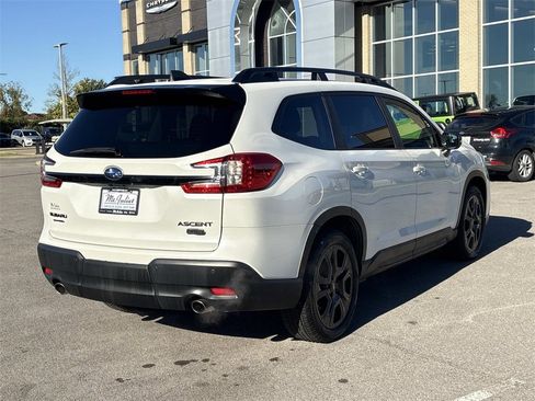 Used 2023 Subaru Ascent Onyx Edition image 9