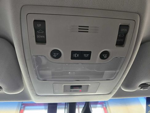 Used 2013 Lexus ES 350 w/ Luxury Pkg FWD image 22