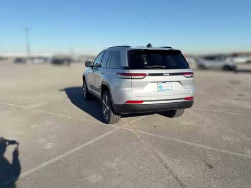 New 2026 Jeep Grand Cherokee Limited image 9