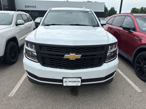 Used 2019 Chevrolet Suburban LT AWD/4WD image 3