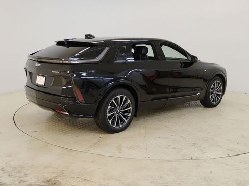 New 2025 Cadillac Lyriq Sport image 8