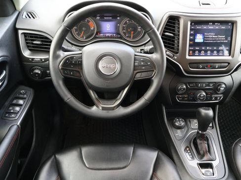 Used 2021 Jeep Cherokee Trailhawk w/ Trailer Tow Group image 9