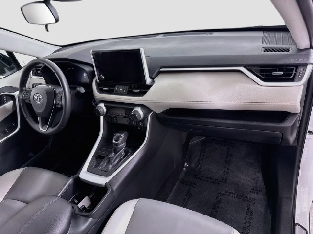 Certified 2025 Toyota RAV4 XLE Premium w/ Weather Package FWD image 31