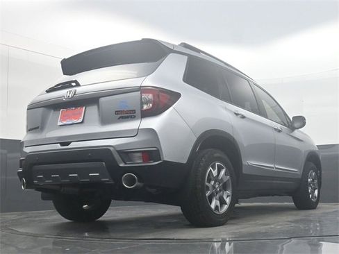 Certified 2023 Honda Passport TrailSport image 32