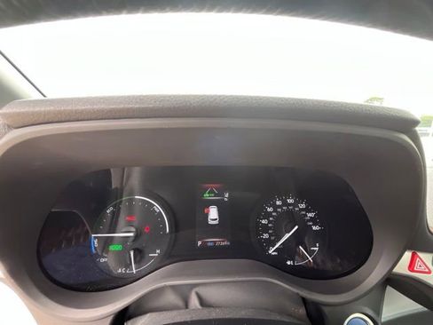 Used 2024 Toyota Sienna XSE FWD image 20