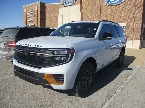 New 2025 Ford Expedition Tremor AWD/4WD image 3