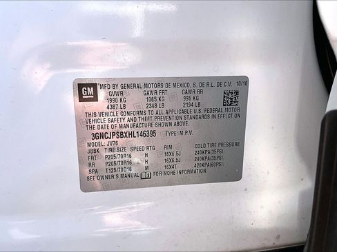 Used 2017 Chevrolet Trax LT AWD/4WD image 30
