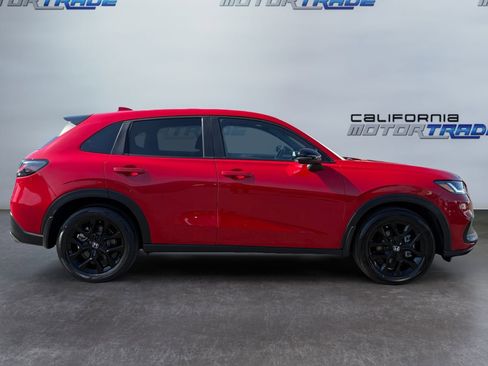 Used 2024 Honda HR-V Sport image 4